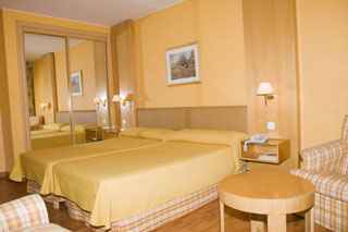 Hotel Restaurante San Roque Медіна-дель-Кампо Екстер'єр фото